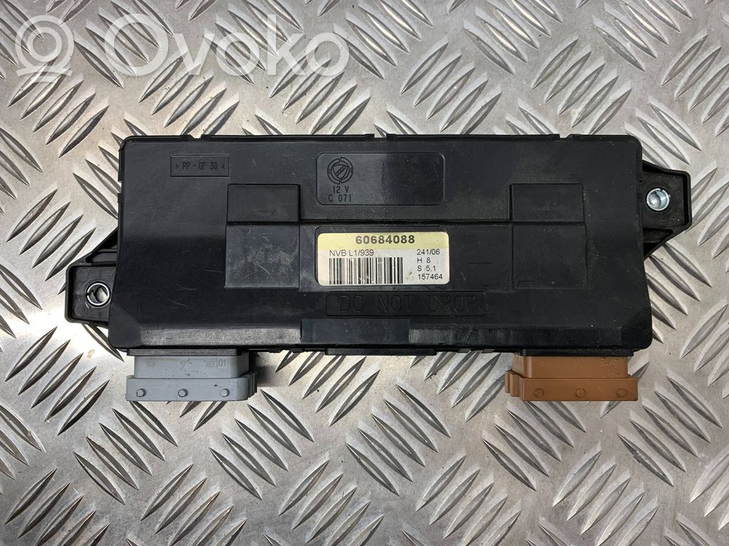 Door central lock control unit/module   60684088,157464,NVBL1939