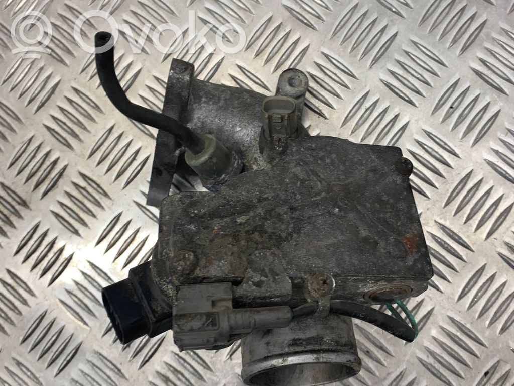 Toyota Avensis T220 Throttle valve 