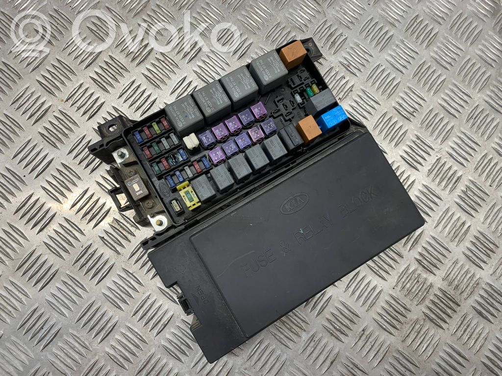 KIA Sorento Juego de caja de fusibles 