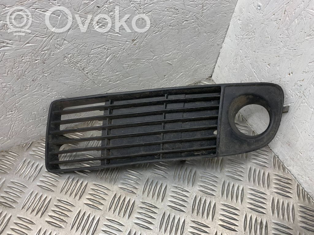 Kratka dolna zderzaka przedniego   4B0807681,D112550,4B0807681AA,4B0807681AA01C,4B0807681G01C