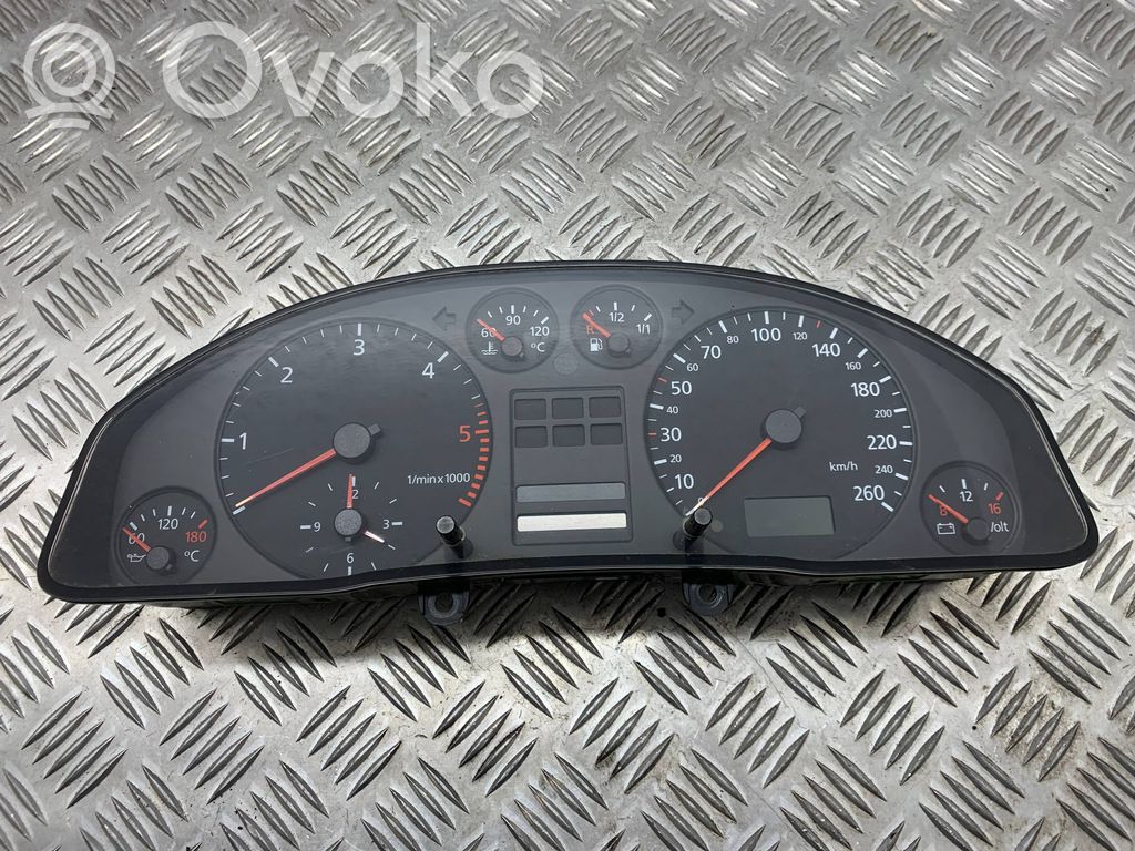 Audi A6 S6 C5 4B Speedometer (instrument cluster) 