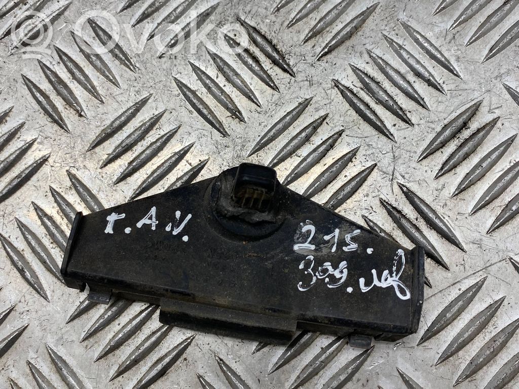 Toyota Avensis Verso Rear bumper mounting bracket 
