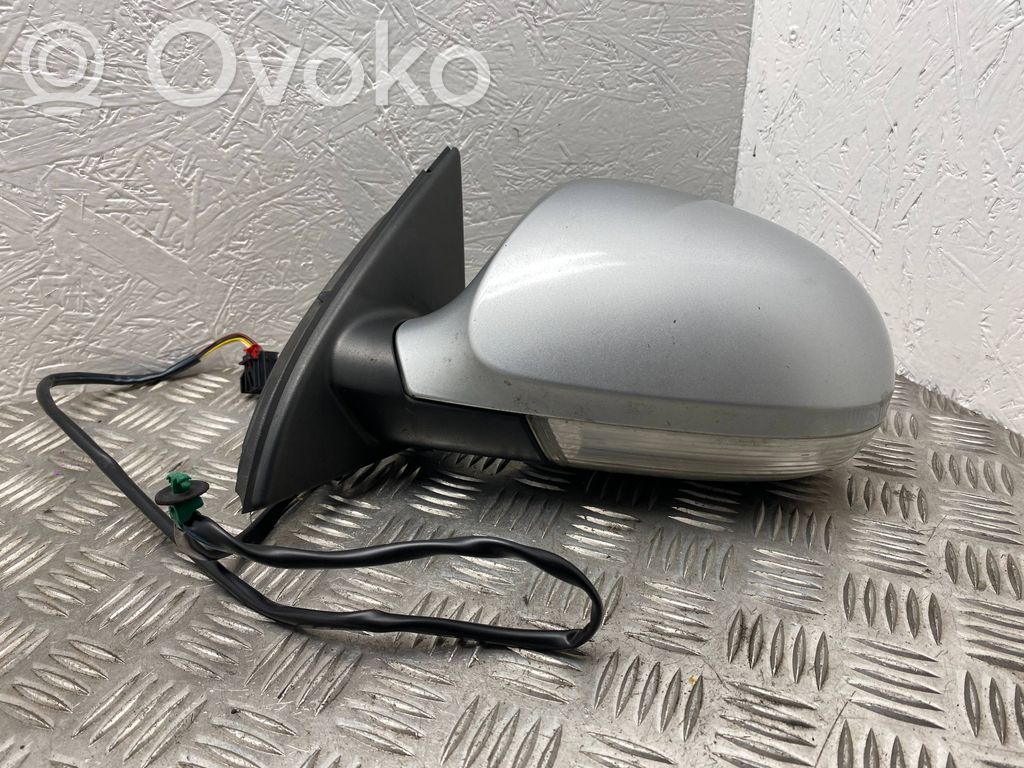 Volkswagen PASSAT B6 Front door electric wing mirror 