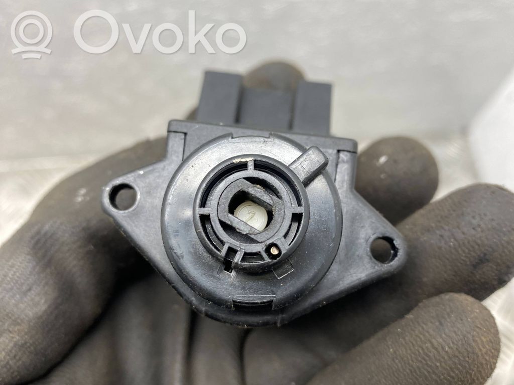 Chrysler LHS Aizdedzes slēdža kontakti 