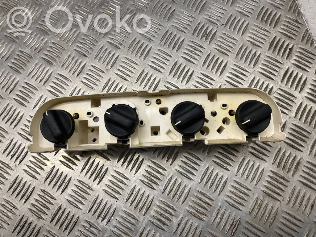 Opel Omega B1 Climate control unit 