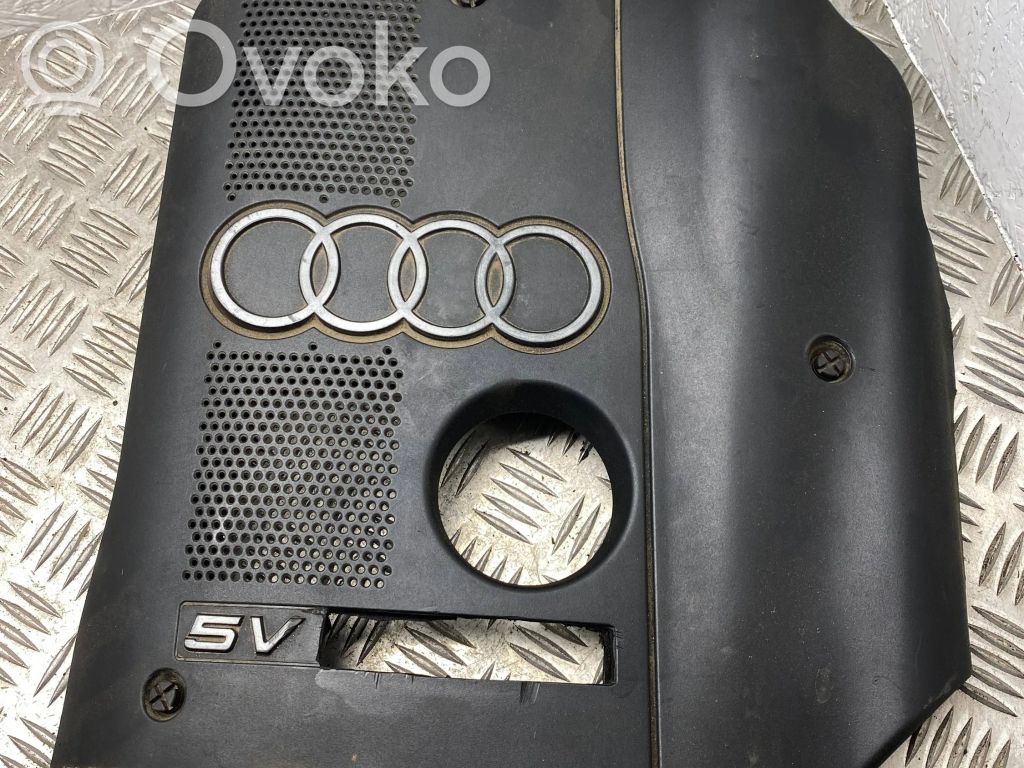 Audi A4 S4 B5 8D Engine cover (trim) 