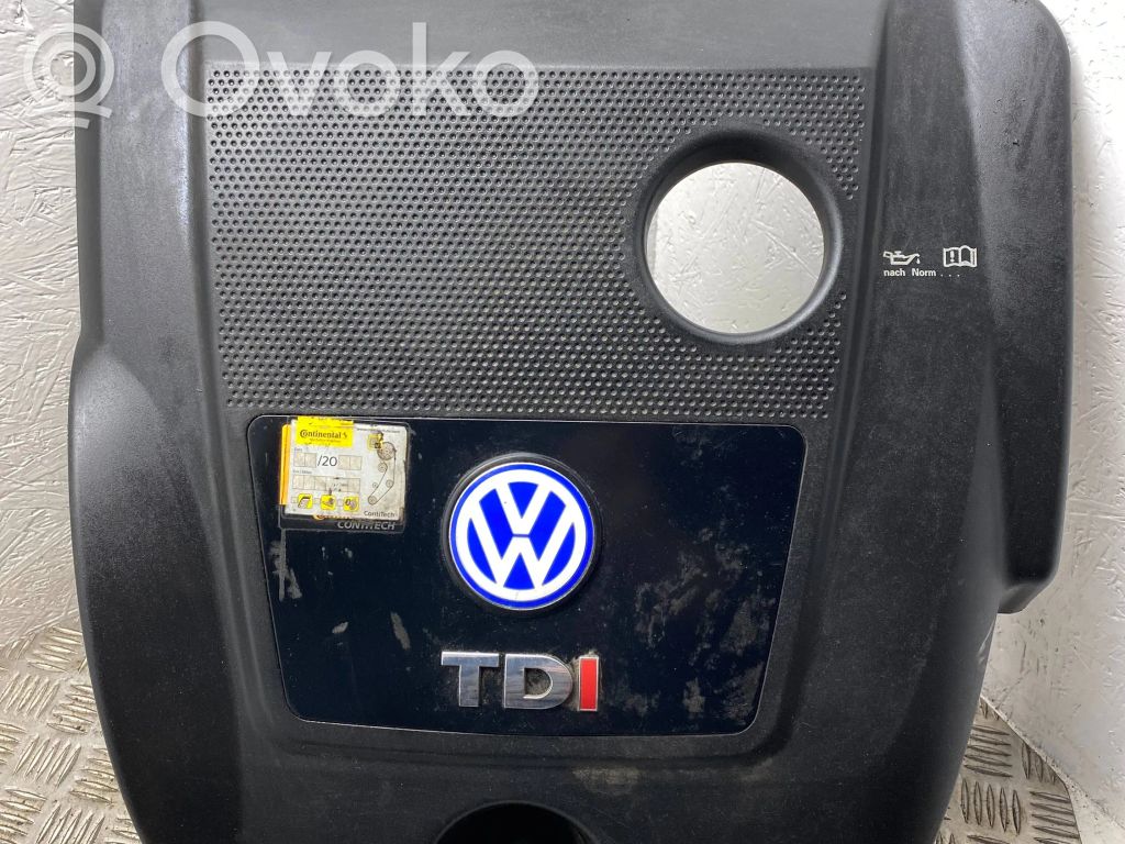 Volkswagen Golf IV Engine cover (trim) 