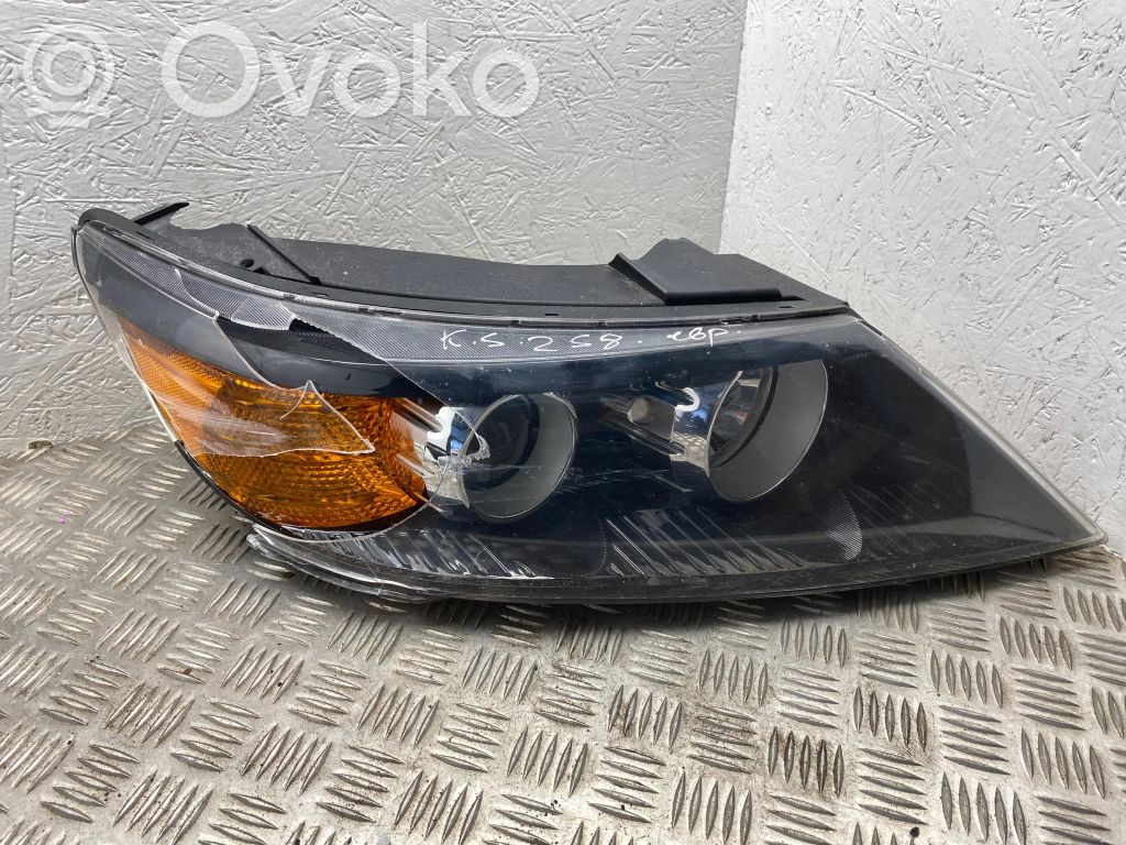 KIA Sorento Headlight/headlamp 