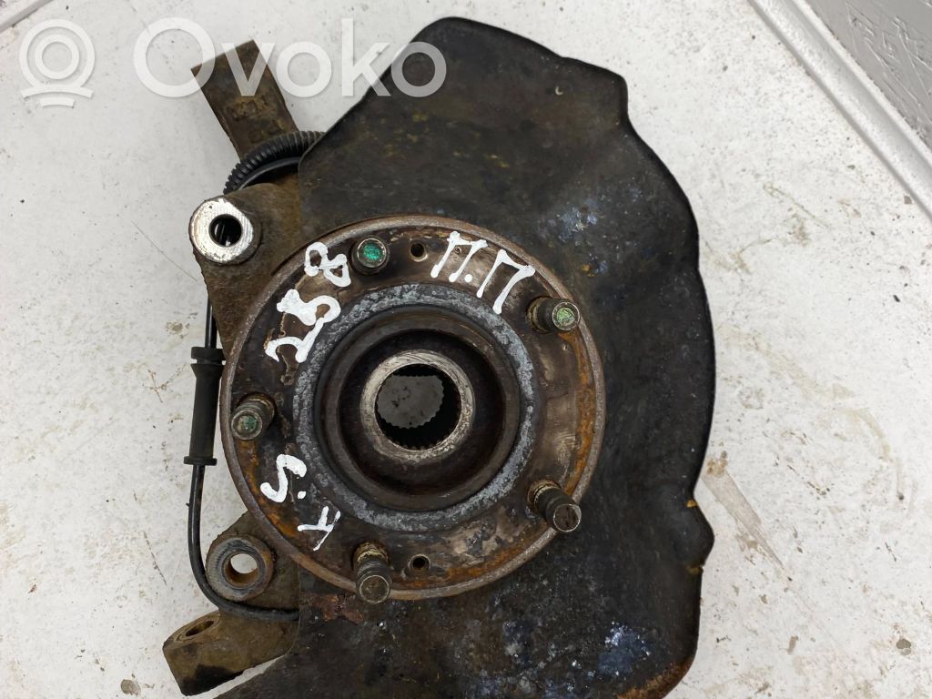 KIA Sorento Cubo de rueda delantera 