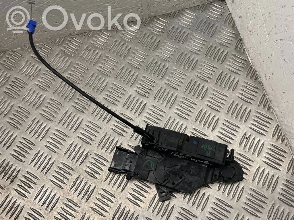 Citroen C4 I Picasso Priekšpusē slēdzene 