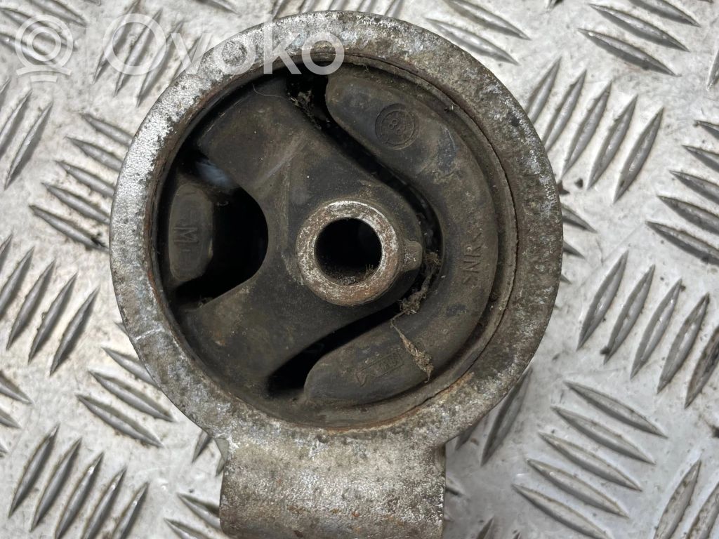 Mitsubishi Carisma Engine mount bracket 