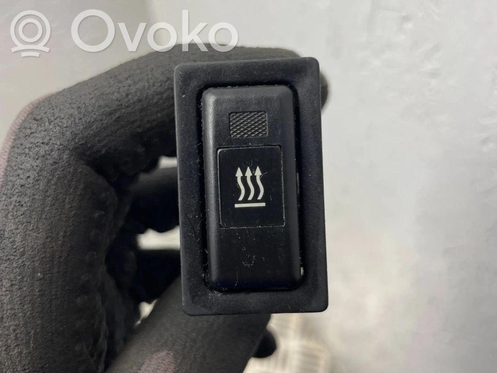 Toyota Avensis T250 Windscreen/window heater switch 