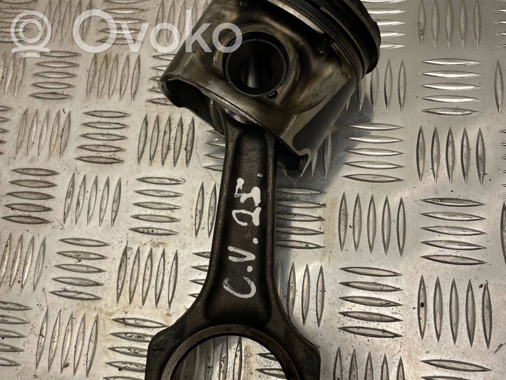 Chrysler Voyager Stūmoklis su švaistikliu 