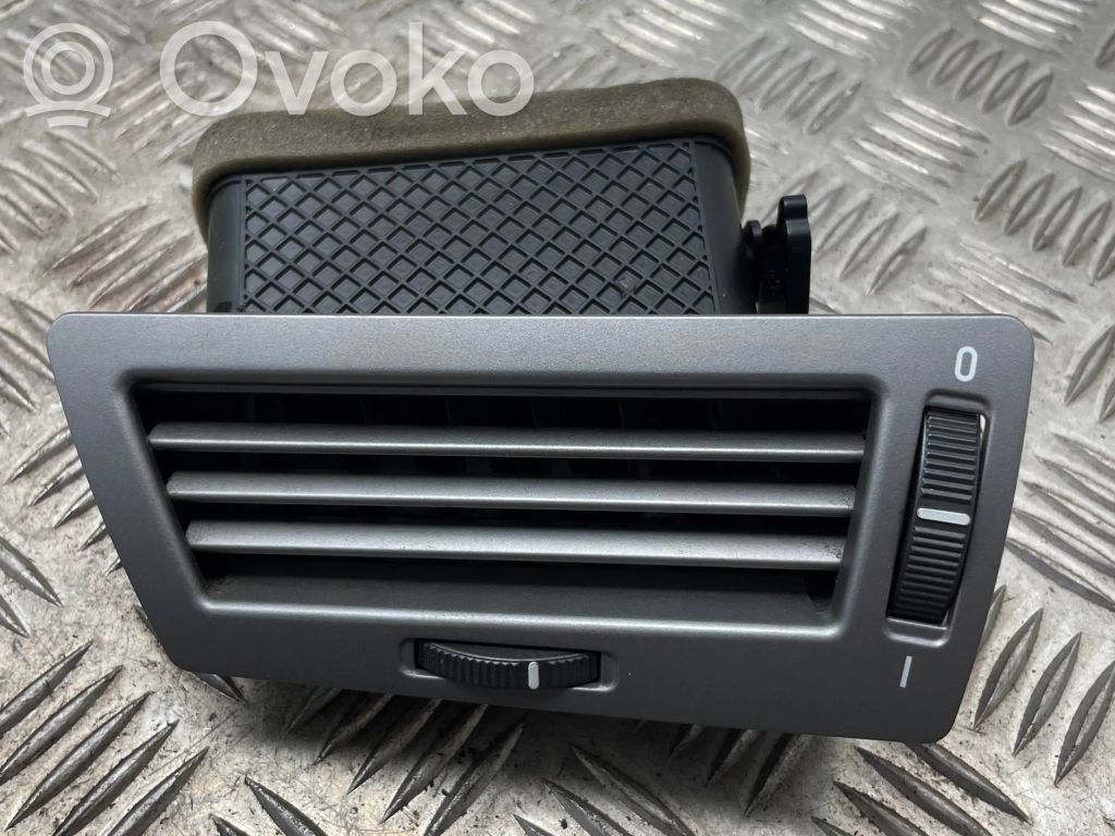 BMW 7 E65 E66 Šoninės oro grotelės 