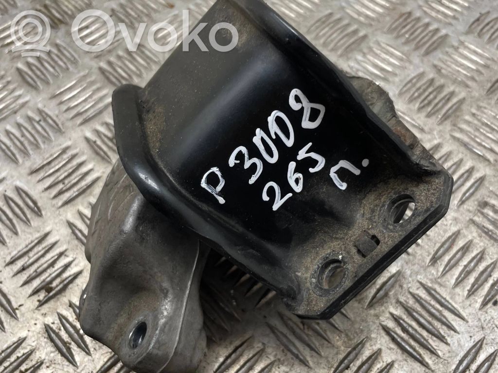 Peugeot 3008 I Engine mount bracket 