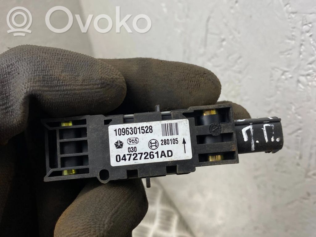 Chrysler Voyager Airbagsensor Crashsensor Drucksensor 