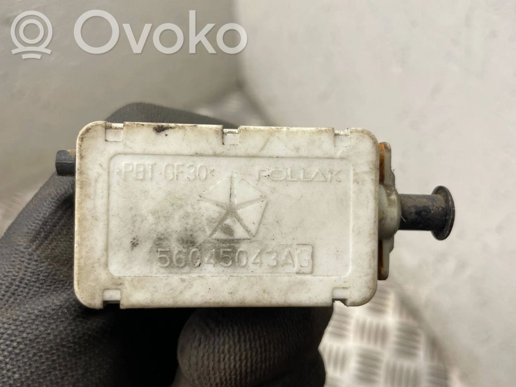 Chrysler Grand Voyager IV Brake pedal sensor switch 