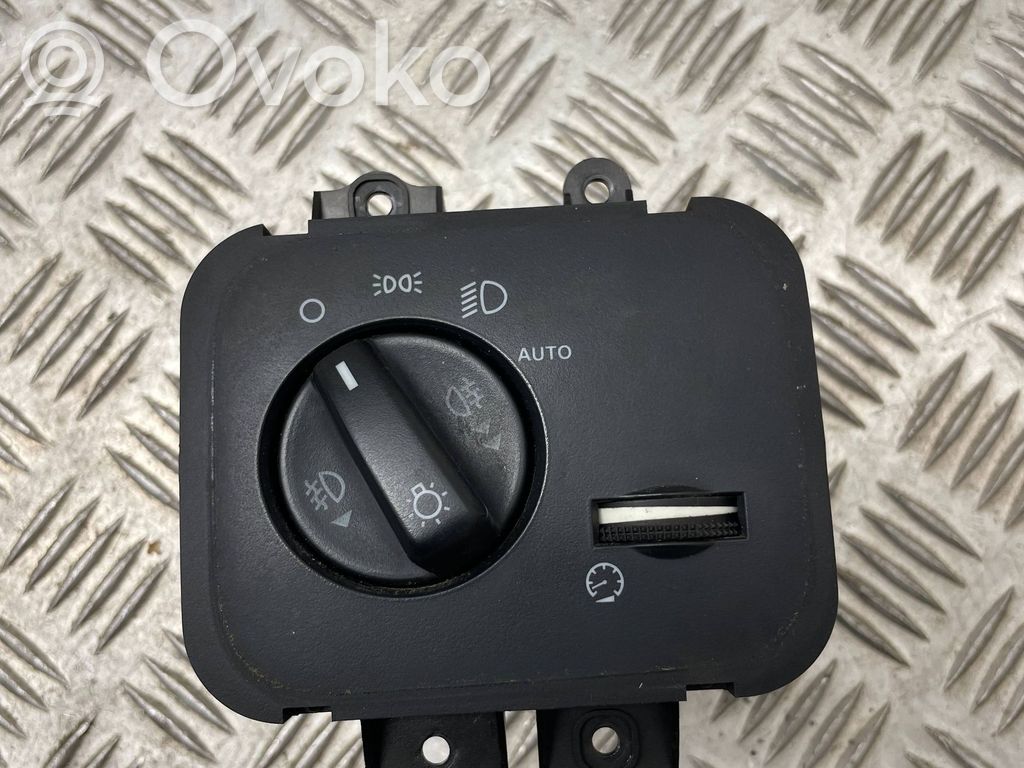 Land Rover Discovery 3 - LR3 Interruptor de luz 