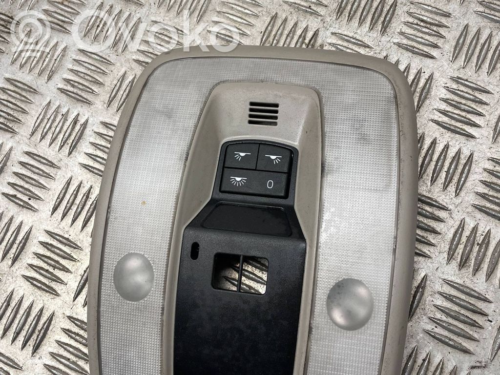 Volvo V50 Front seat light 
