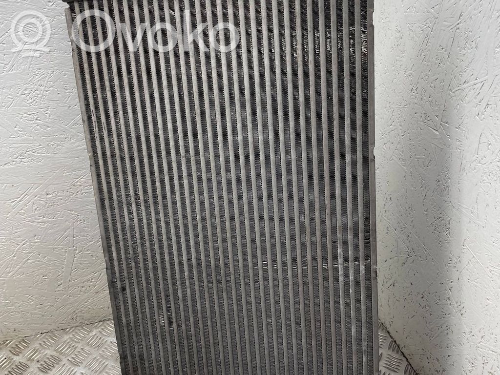 Toyota Avensis T250 Radiador intercooler 