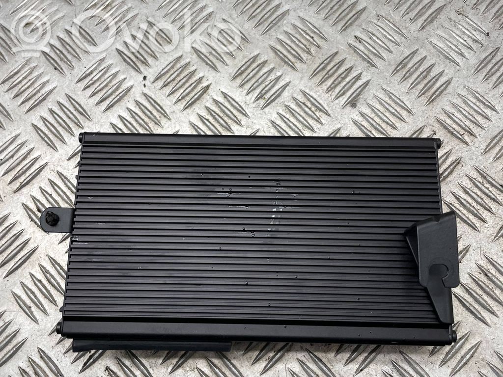 Saab 9-5 Sound amplifier 