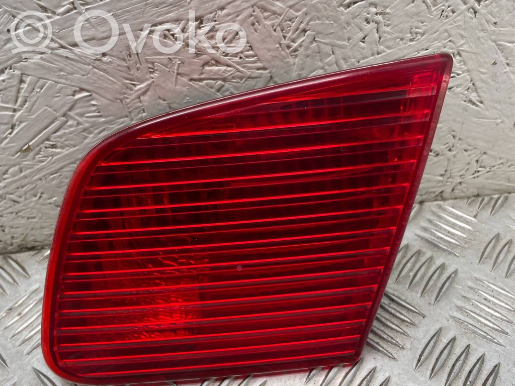 Saab 9-5 Takaluukun takavalot 