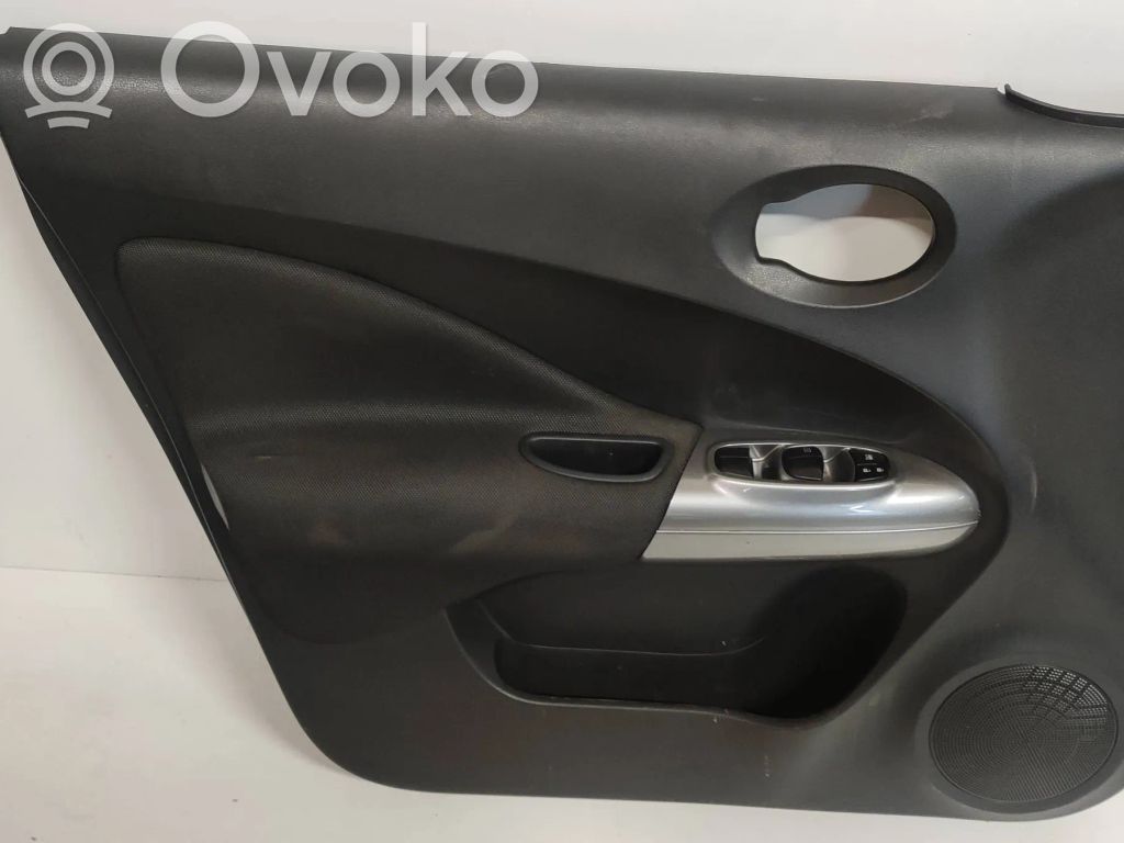 Nissan Juke I F15 Boczki / Poszycie drzwi przednich 
