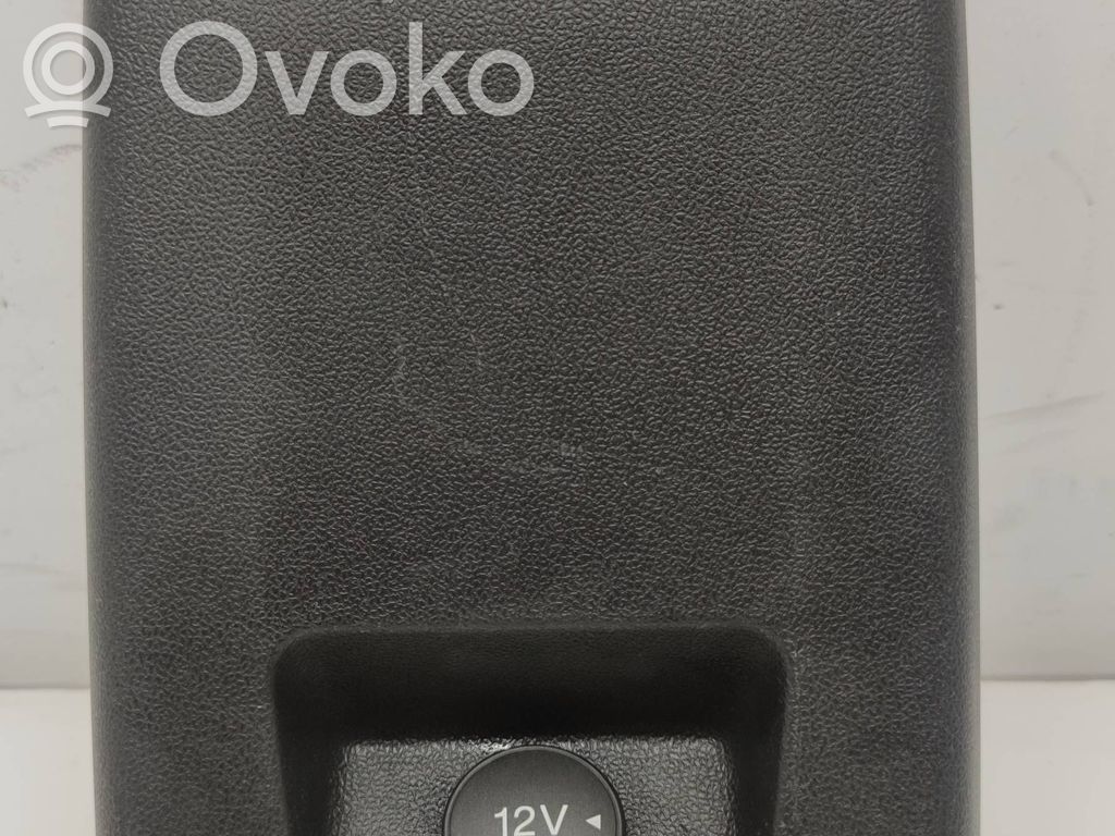 Ford Focus Gniazdo 12V tylne 