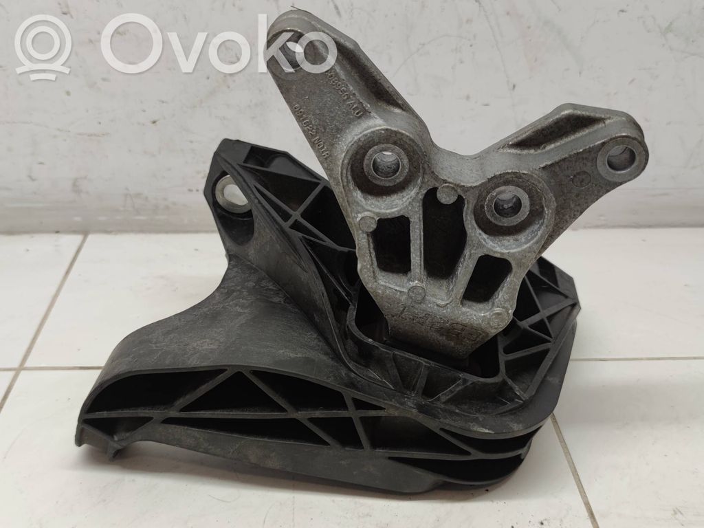 Citroen C5 Aircross Engine mount bracket 