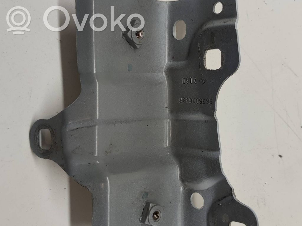 Renault Clio V Lokasuojan kannake 
