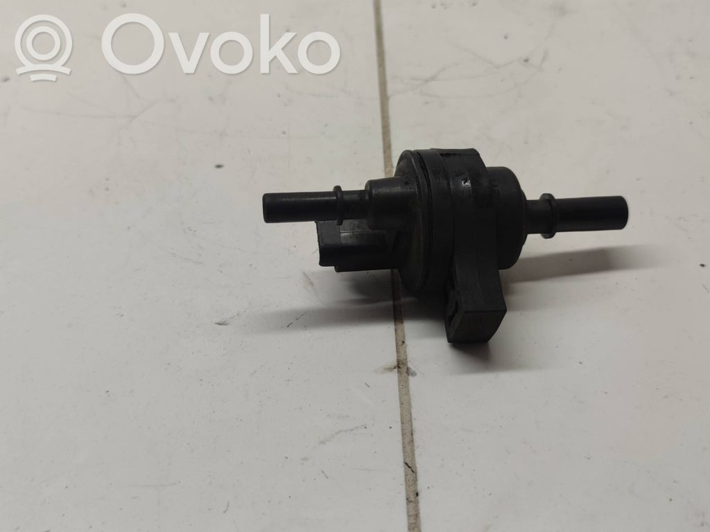 Válvula de vacío   8200584324