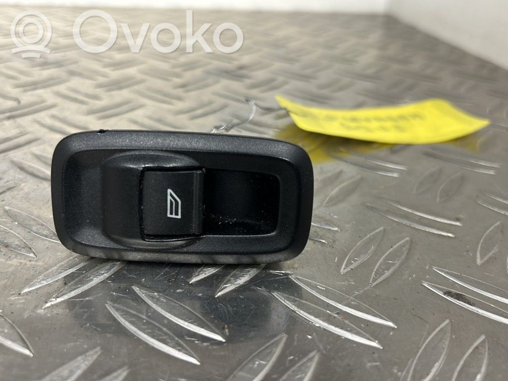 Ford Fiesta Electric window control switch 