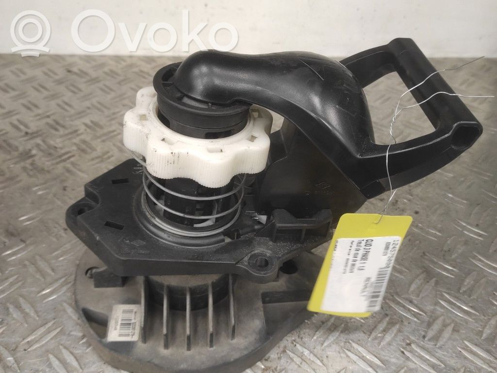 Renault Clio III Vararenkaan kannake 