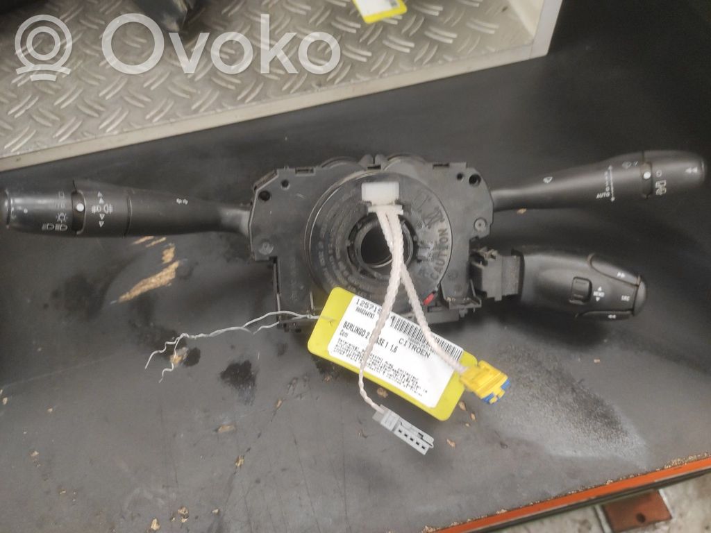 Citroen Berlingo Interruptor/palanca de limpiador de luz de giro 
