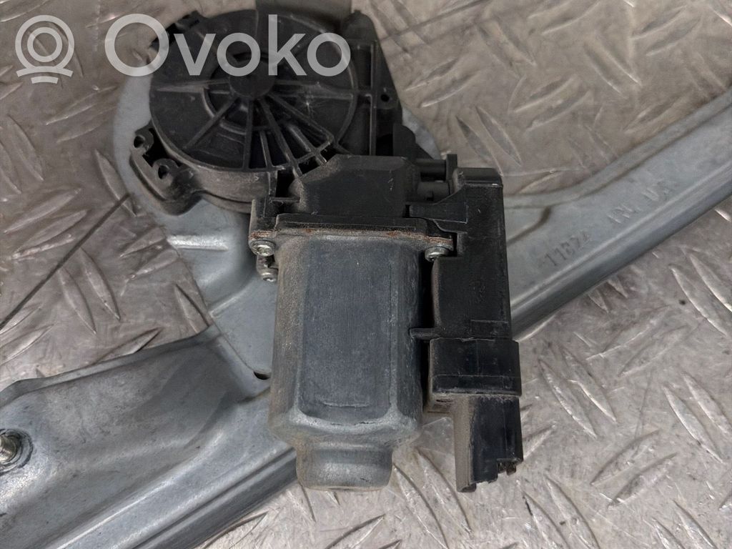 Renault Modus Front door window regulator with motor 