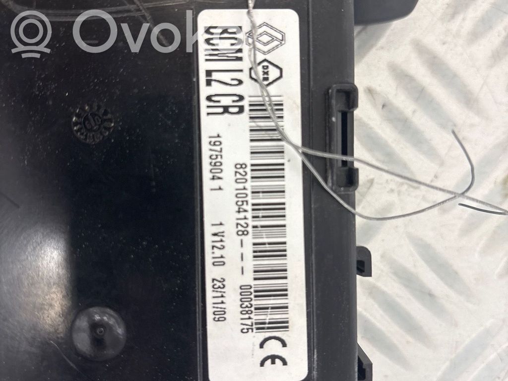 Renault Clio III Kit cu ECU motor și set închidere uși 