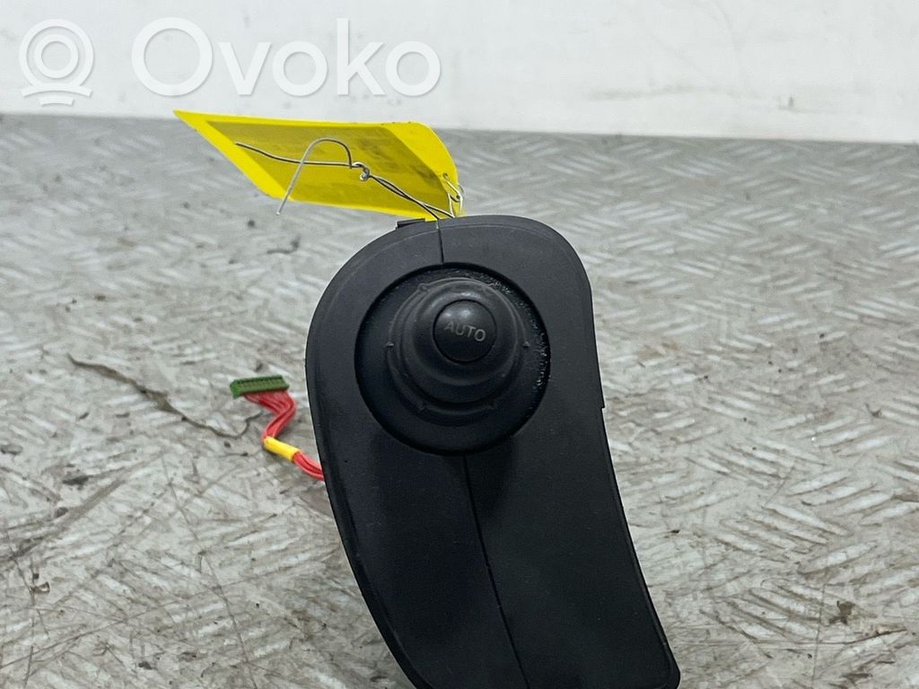 Renault Clio III Lenkstockschalter Kombischalter Blinkerhebel / Lichthebel 