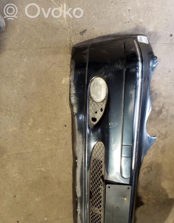 Mercedes-Benz C W203 Parachoques delantero 