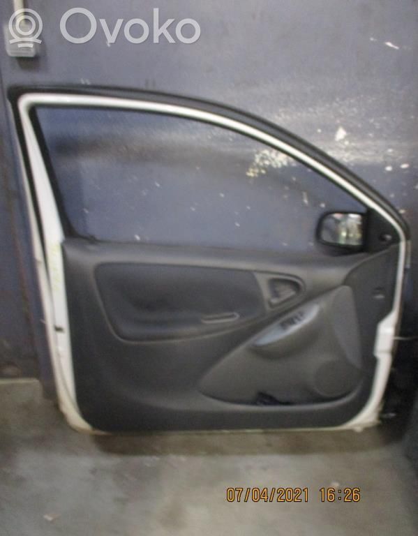Toyota Yaris Ușă față 