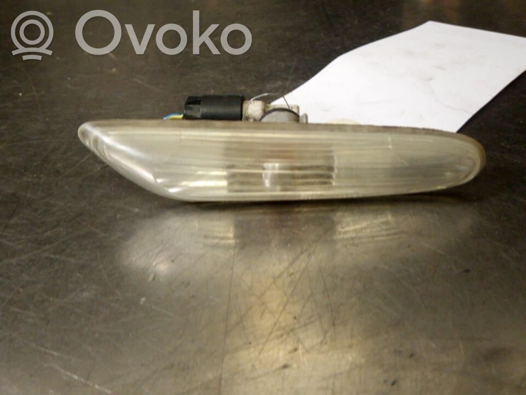 BMW 1 E81 E87 Etusuuntavilkku 