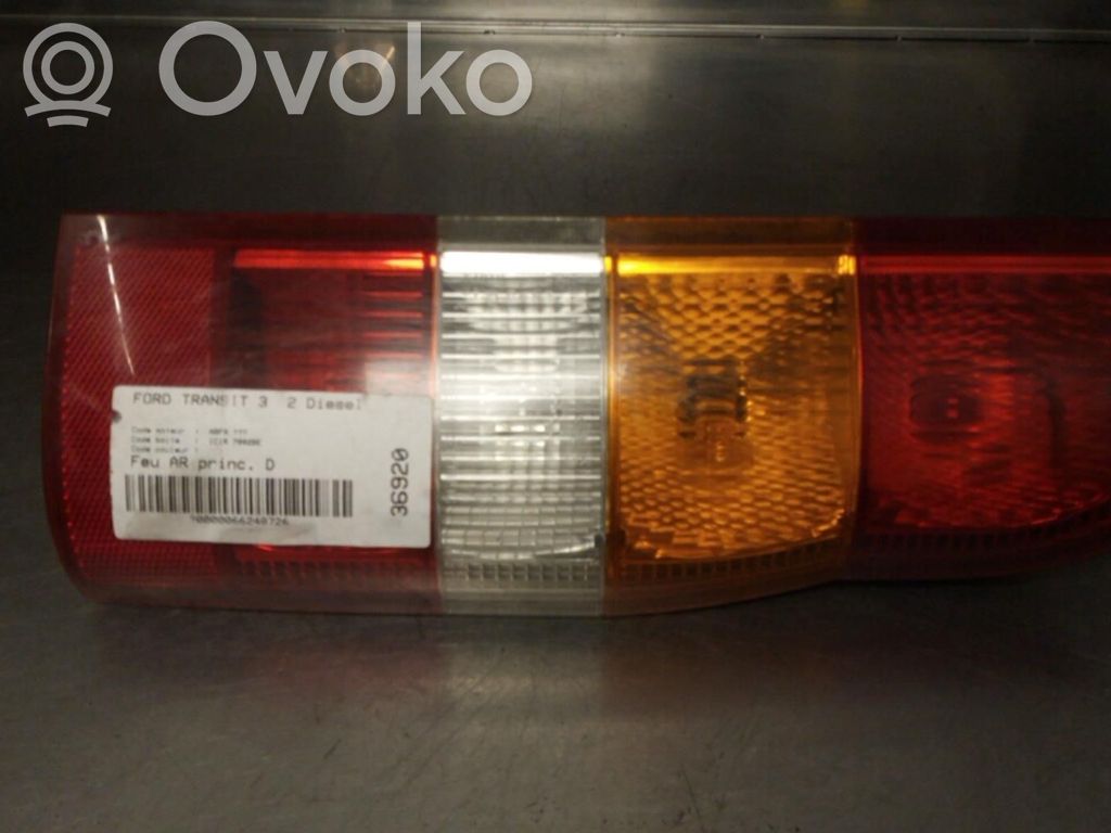 Rear/tail lights   1205701