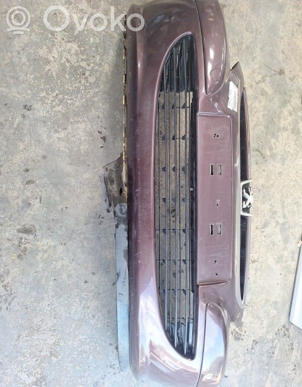 Peugeot 307 Parachoques delantero 