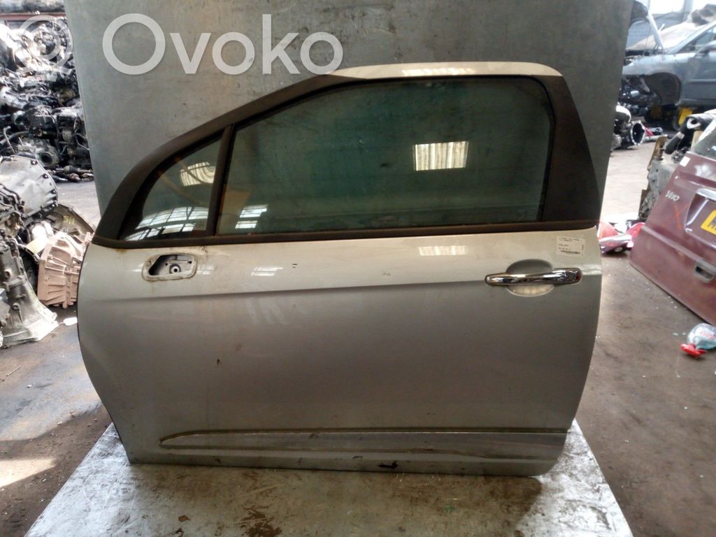 Front door   9804265480