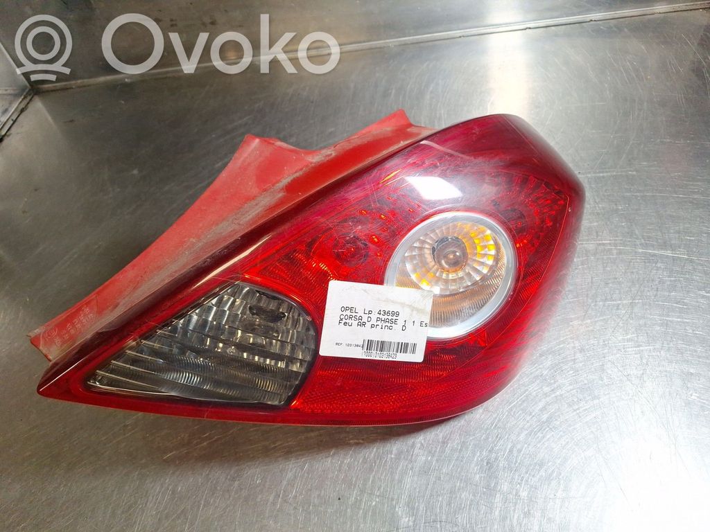 Opel Corsa D Lampă spate în caroserie 