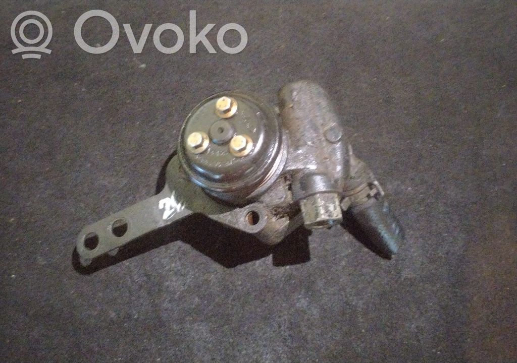Ford Mondeo Mk III Inne części komory silnika 