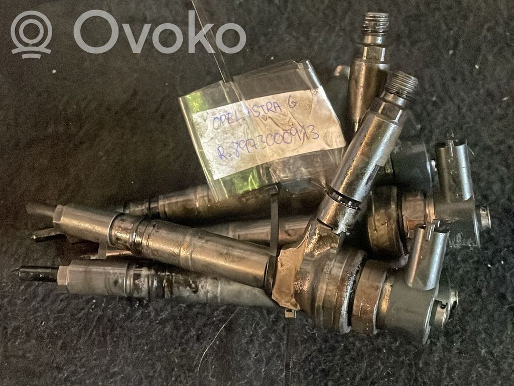 Opel Astra G Wtryskiwacz paliwa 