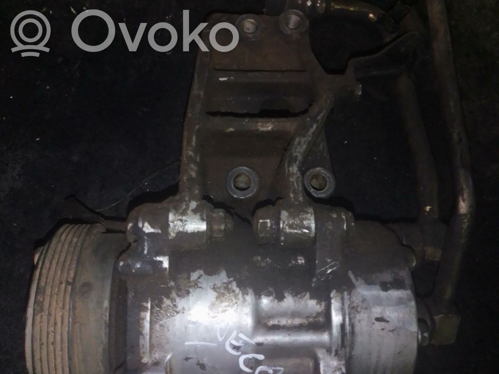 Iveco Daily 35.8 - 9 Ilmastointilaitteen kompressorin pumppu (A/C) 