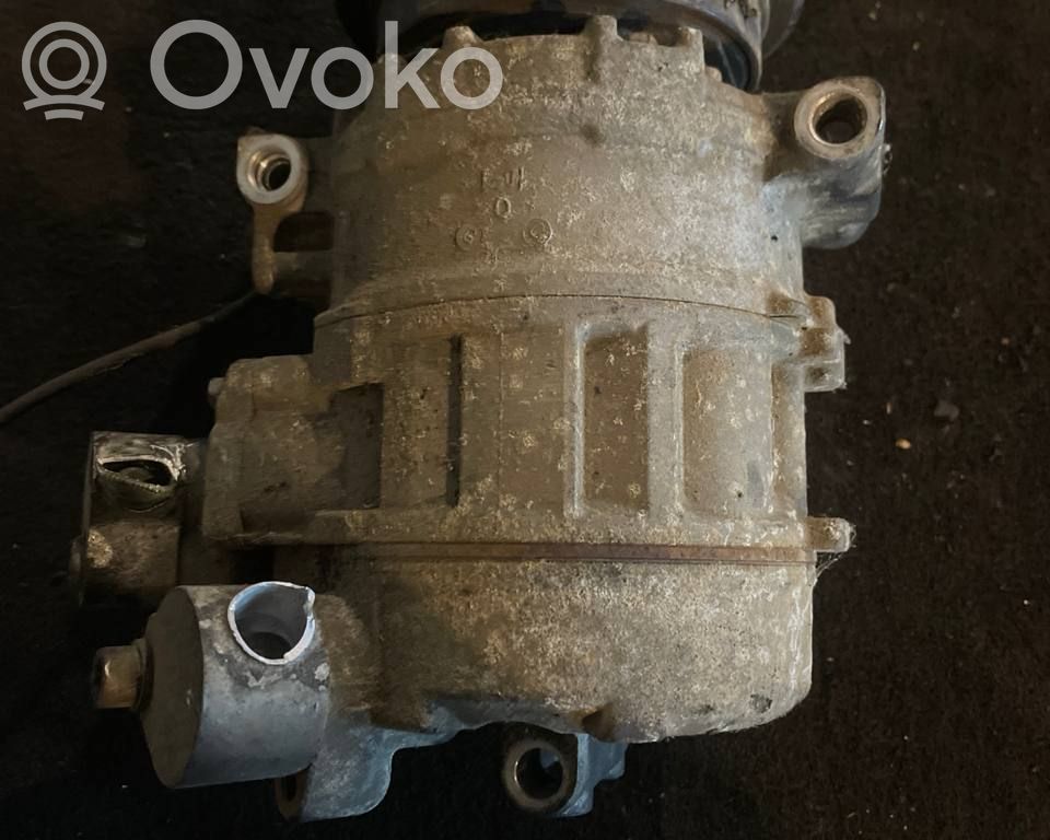 Volkswagen PASSAT B5 Compresor (pompă) aer condiționat (A/C) 