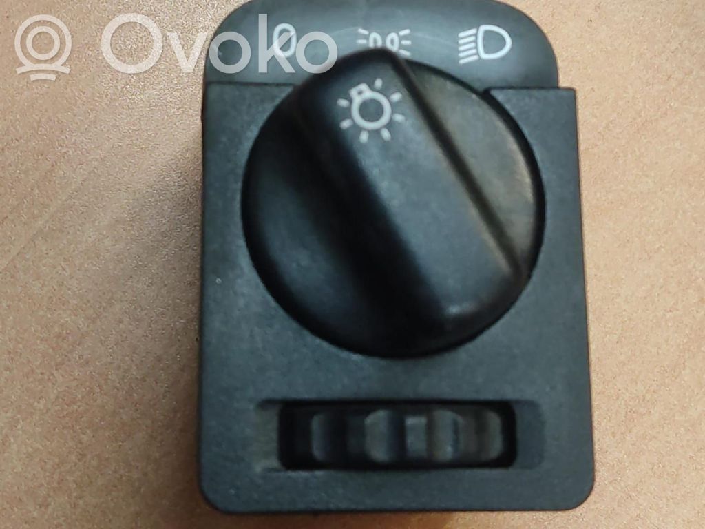 Interruptor de control del panel de luces   90481764,142765