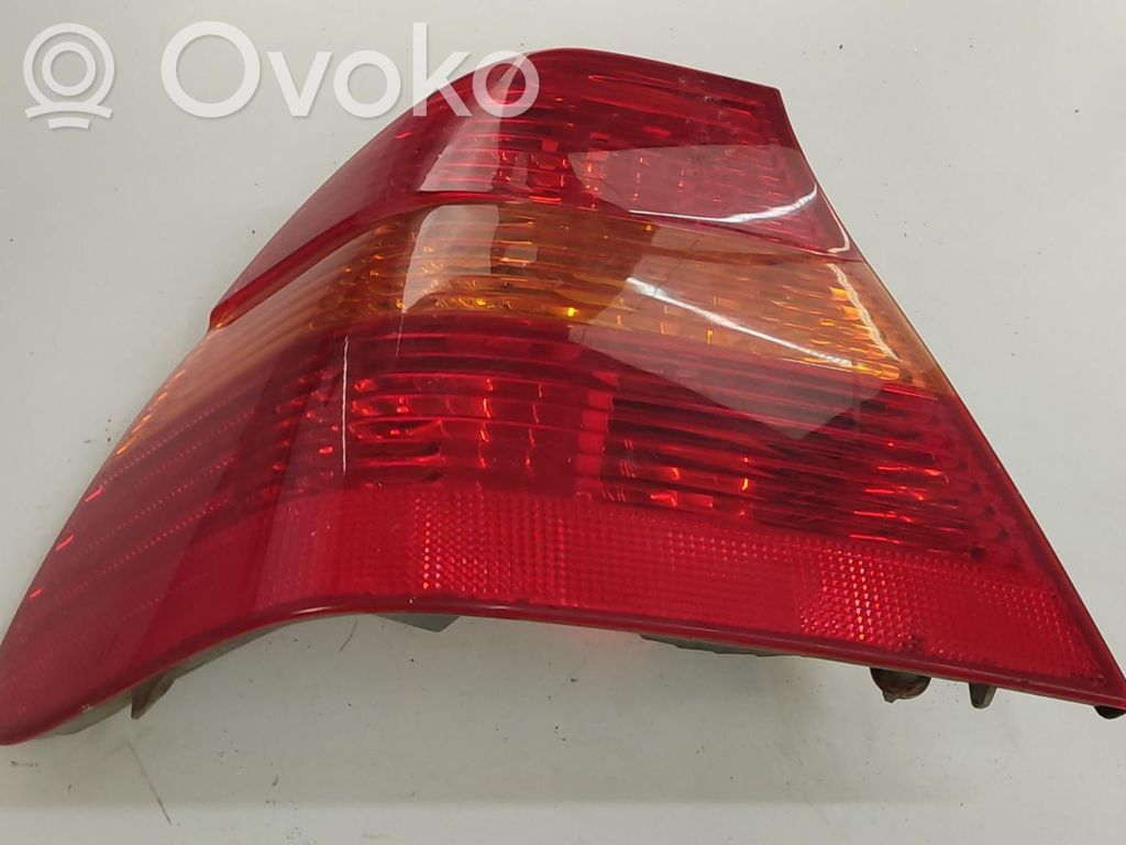 Luz trasera/de freno   388021L2,236975